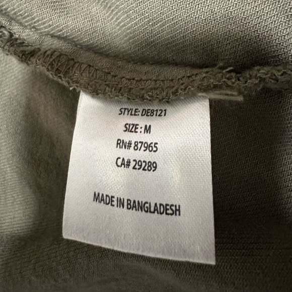 Elan Rock & Roll Shacket  woman’s medium - Picture 9 of 11